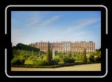 Hampton Court Palace * 1573 x 1054 * (1.4MB)